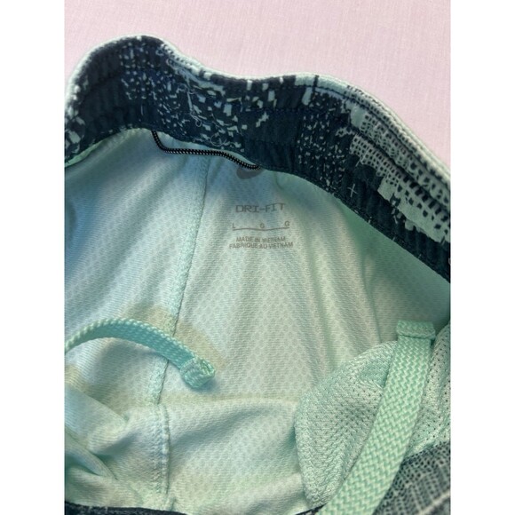 Lot Of Boys Clothes Shirts Shorts Sports Athletic Nike + Youth Large - Picture 9 of 9